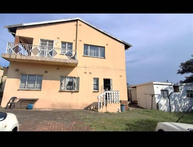 6 BEDROOM HOUSE FOR SALE IN MEREBANK EAST